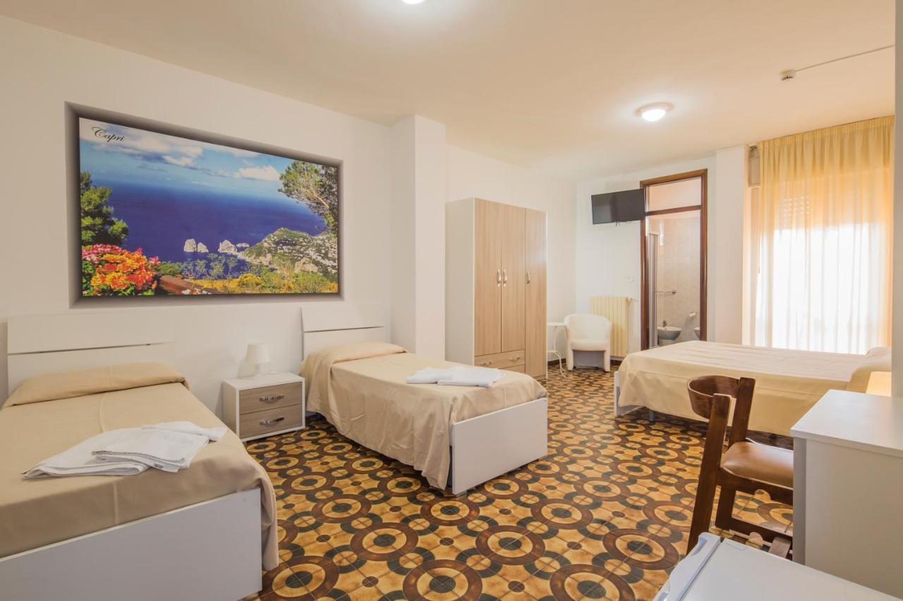 Hotel Rosy Battipaglia Esterno foto