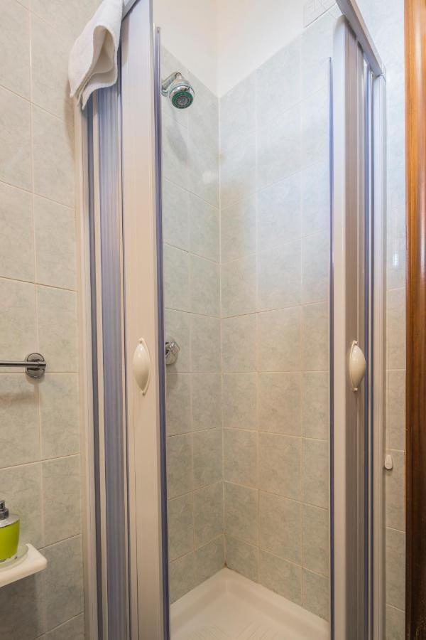 Hotel Rosy Battipaglia Esterno foto