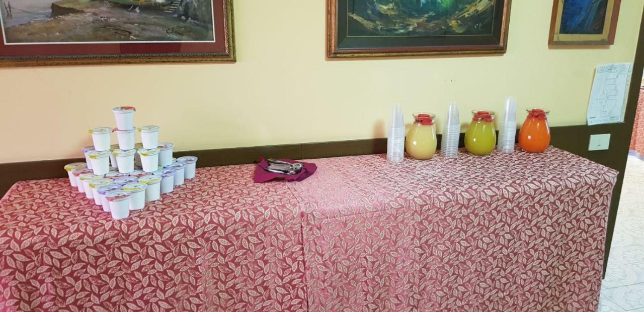 Hotel Rosy Battipaglia Esterno foto