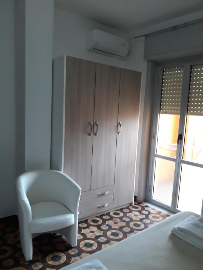 Hotel Rosy Battipaglia Esterno foto